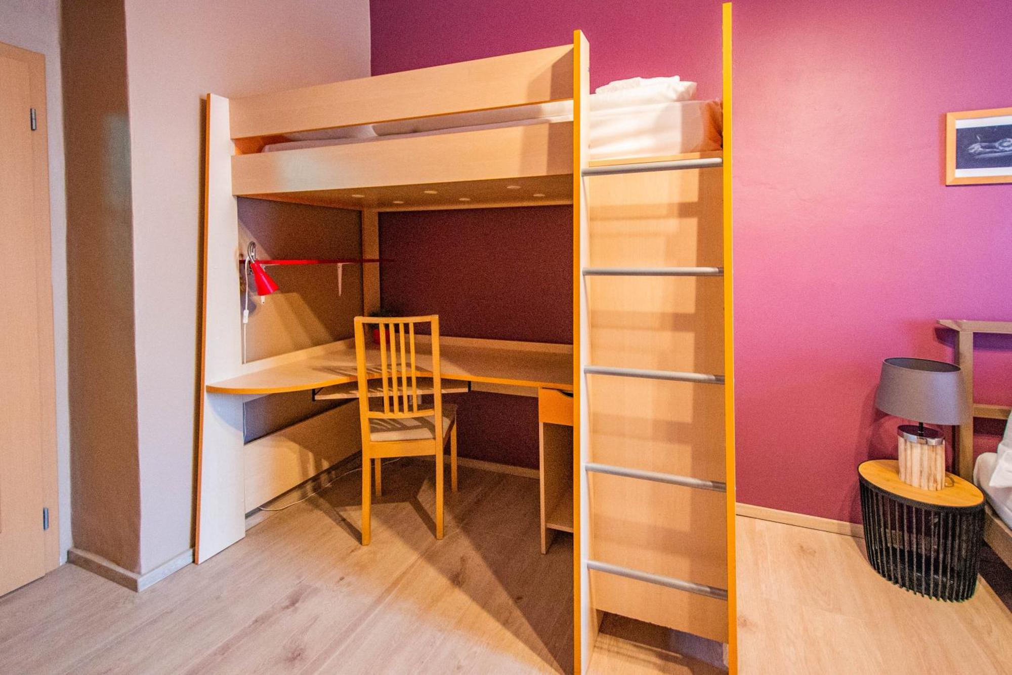 פראג Modern Cozy Apartment By Ruterra מראה חיצוני תמונה